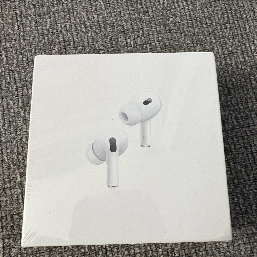AirPods Pro 2 usb C - Picture 3 of 9